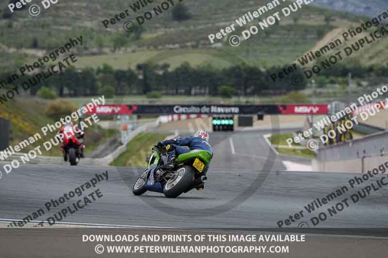 cadwell no limits trackday;cadwell park;cadwell park photographs;cadwell trackday photographs;enduro digital images;event digital images;eventdigitalimages;navarra;no limits trackdays;peter wileman photography;racing digital images;trackday digital images;trackday photos